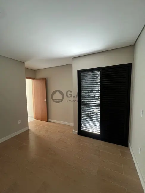 Foto 2 de Casa de Condomínio com 3 quartos à venda, 116m2 em Cajuru do Sul, Sorocaba - SP