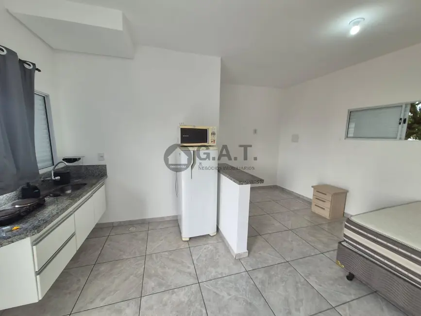 Foto 4 de Kitnet com 1 quarto para alugar, 25m2 em Jardim Sorocabano, Sorocaba - SP