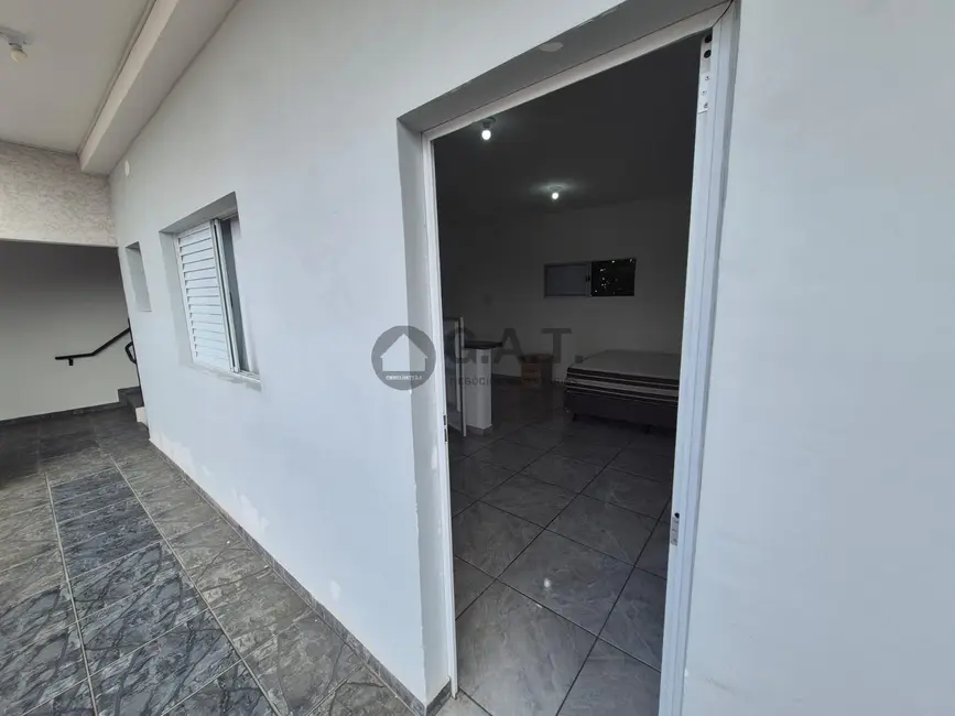 Foto 1 de Kitnet com 1 quarto para alugar, 25m2 em Jardim Sorocabano, Sorocaba - SP