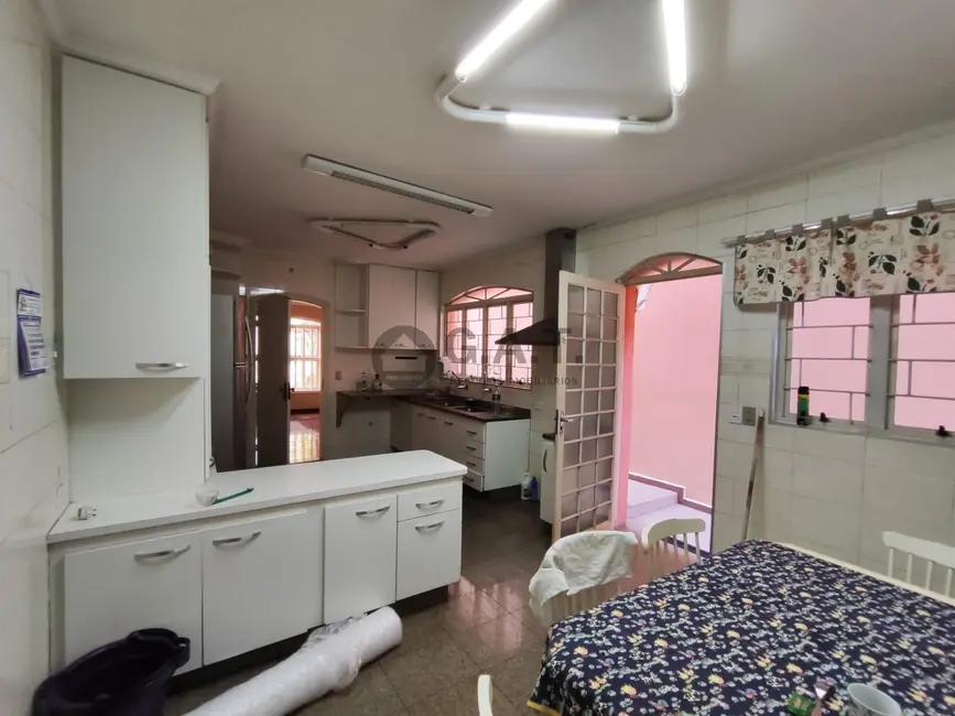 Casa com 3 quartos à venda, 317m2 em Vila Trujillo, Sorocaba - SP - imagem 7 Foto 7 de Casa com 3 quartos à venda, 317m2 em Vila Trujillo, Sorocaba - SP