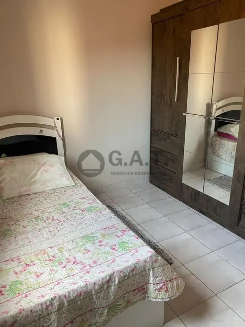 Casa com 3 quartos à venda, 225m2 em Conjunto Habitacional Júlio de Mesquita Filho, Sorocaba - SP - imagem 7 Foto 7 de Casa com 3 quartos à venda, 225m2 em Conjunto Habitacional Júlio de Mesquita Filho, Sorocaba - SP