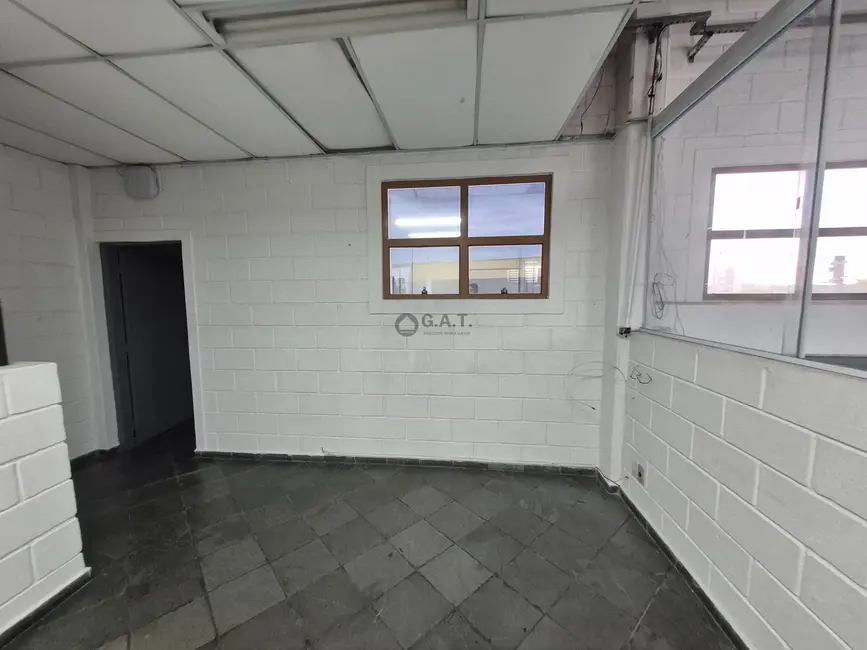 Armazém / Galpão para alugar, 300m2 em Jardim Leocádia, Sorocaba - SP - imagem 5 Foto 5 de Armazém / Galpão para alugar, 300m2 em Jardim Leocádia, Sorocaba - SP