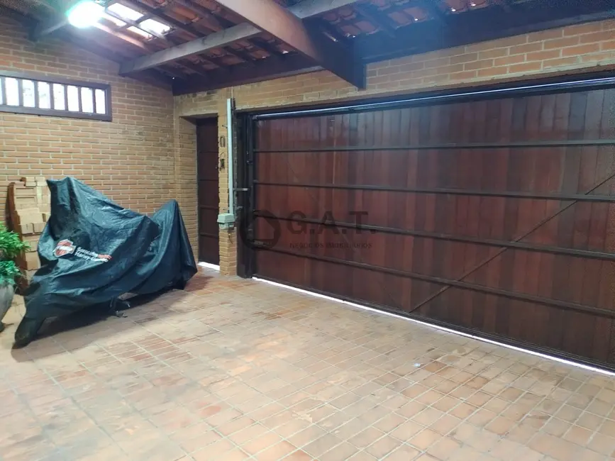 Foto 2 de Casa com 5 quartos à venda, 278m2 em Vila Trujillo, Sorocaba - SP