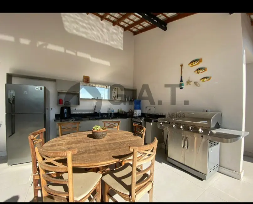 Foto 2 de Casa de Condomínio com 3 quartos à venda, 236m2 em Aparecidinha, Sorocaba - SP