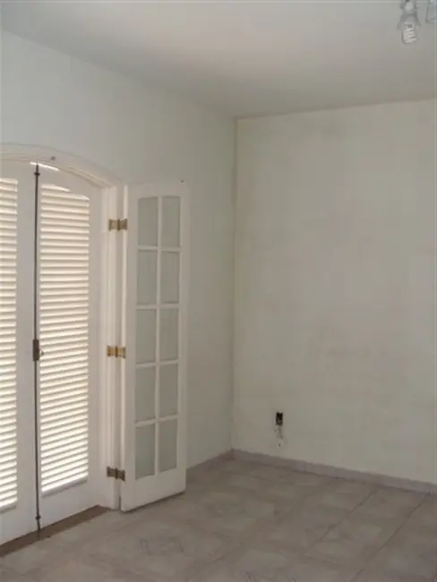 Foto 2 de Casa com 2 quartos à venda, 220m2 em Vila Jardini, Sorocaba - SP