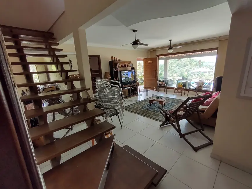 Foto 3 de Chácara com 4 quartos à venda, 150m2 em Salto De Pirapora - SP