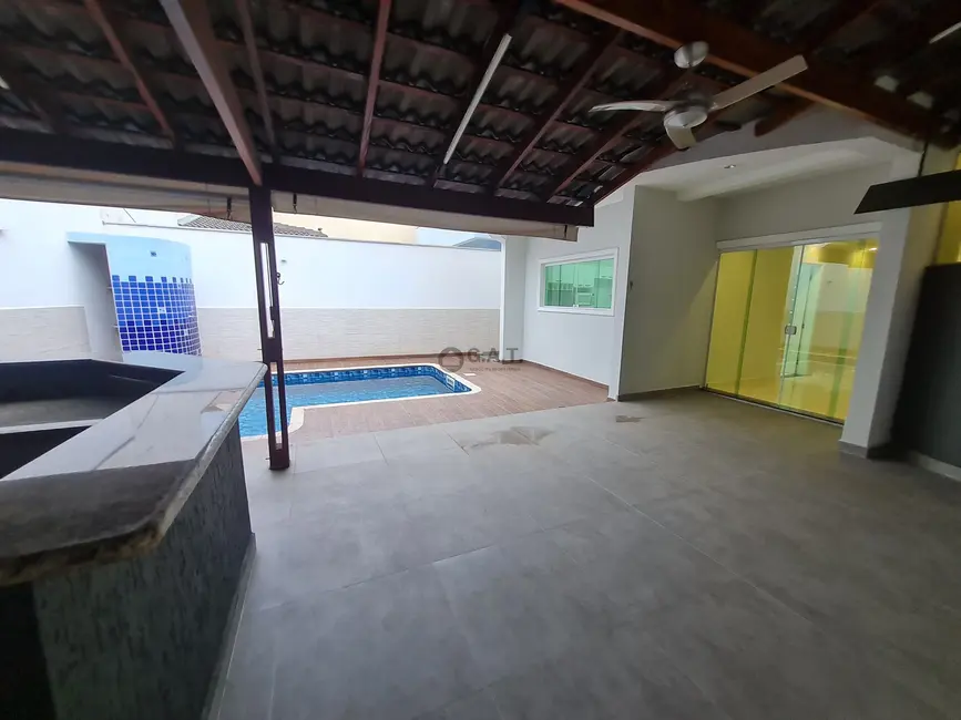 Casa de Condomínio com 3 quartos à venda, 290m2 em Chácaras Reunidas São Jorge, Sorocaba - SP - imagem 8 Foto 8 de Casa de Condomínio com 3 quartos à venda, 290m2 em Chácaras Reunidas São Jorge, Sorocaba - SP