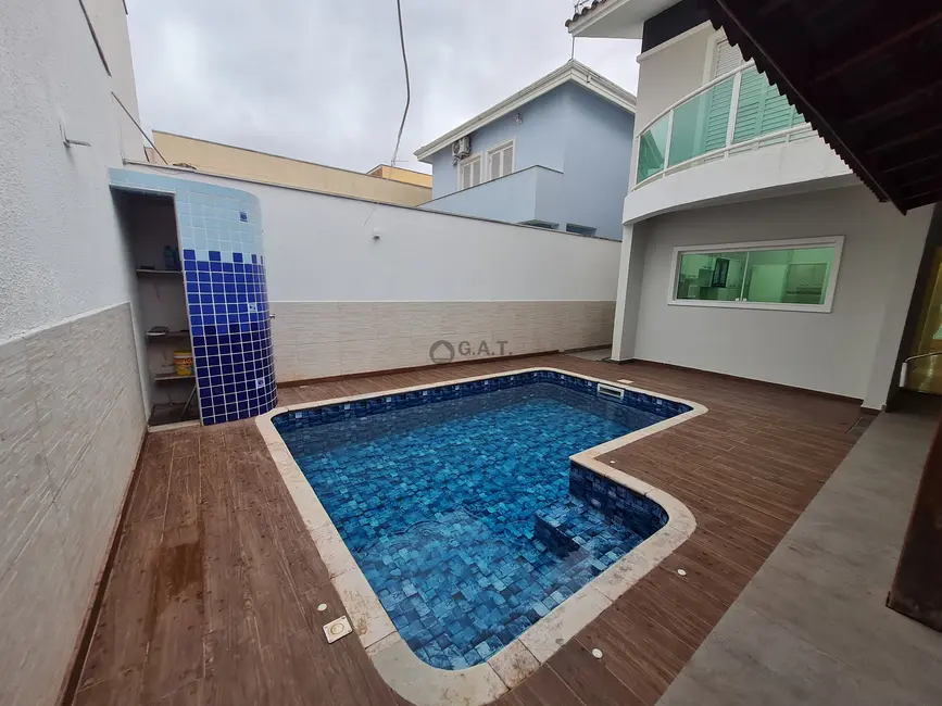 Casa de Condomínio com 3 quartos à venda, 290m2 em Chácaras Reunidas São Jorge, Sorocaba - SP - imagem 7 Foto 7 de Casa de Condomínio com 3 quartos à venda, 290m2 em Chácaras Reunidas São Jorge, Sorocaba - SP