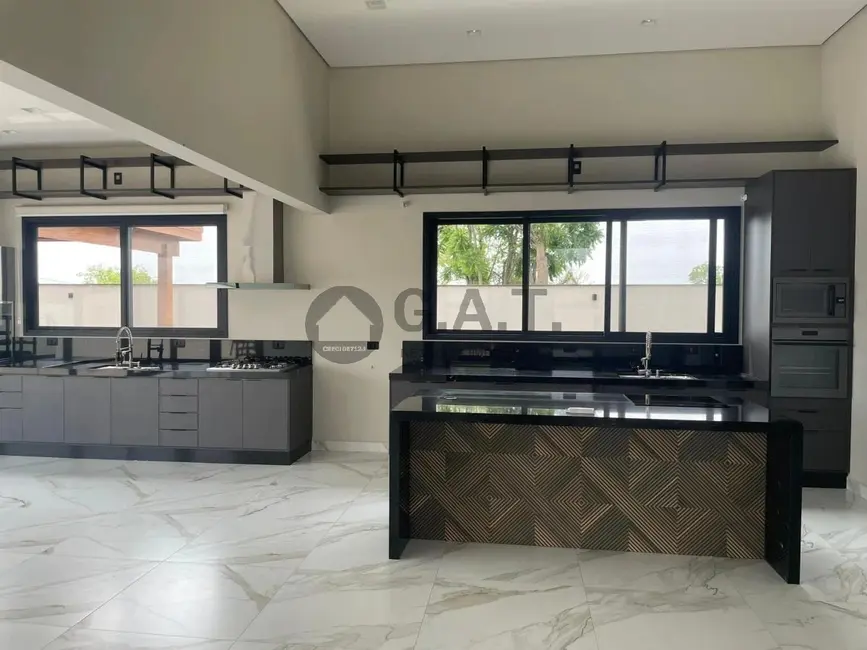 Foto 5 de Casa de Condomínio com 3 quartos à venda, 295m2 em Aracoiaba Da Serra - SP