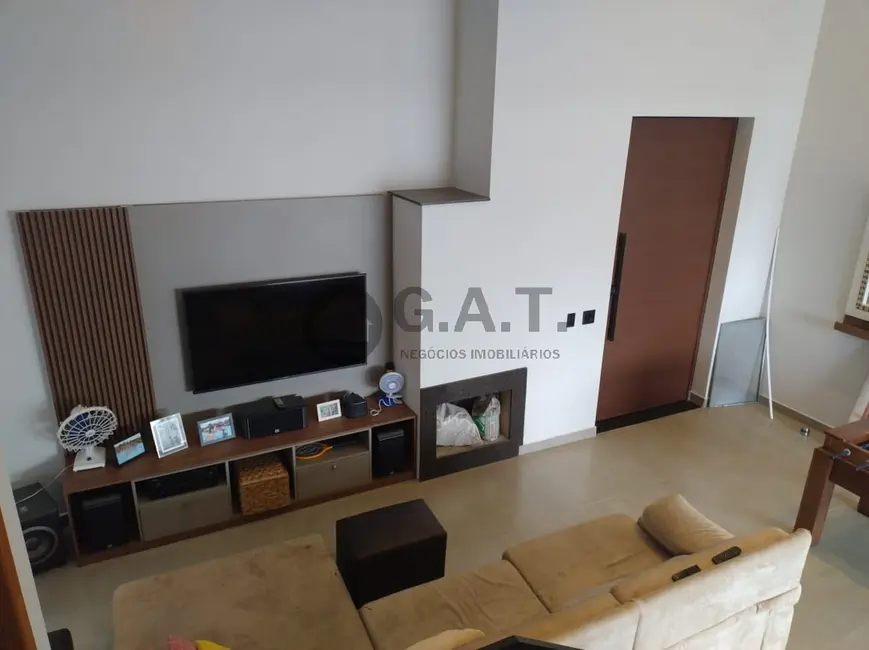 Foto 3 de Casa de Condomínio com 4 quartos à venda, 220m2 em Jardim Clarice I, Votorantim - SP