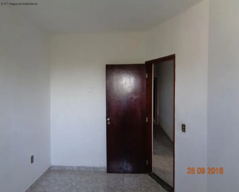 Casa com 3 quartos à venda, 140m2 em Wanel Ville, Sorocaba - SP - imagem 6 Foto 6 de Casa com 3 quartos à venda, 140m2 em Wanel Ville, Sorocaba - SP