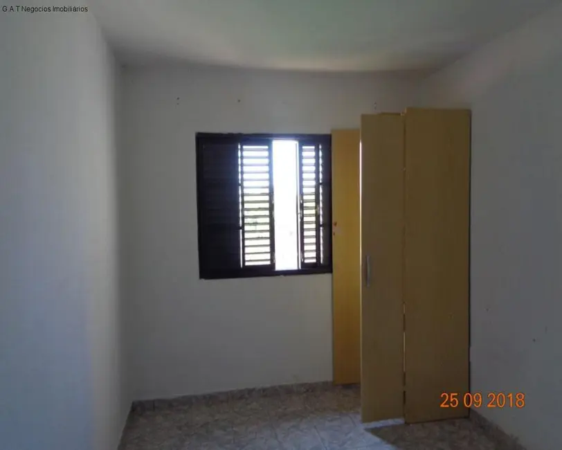 Casa com 3 quartos à venda, 140m2 em Wanel Ville, Sorocaba - SP - imagem 4 Foto 4 de Casa com 3 quartos à venda, 140m2 em Wanel Ville, Sorocaba - SP