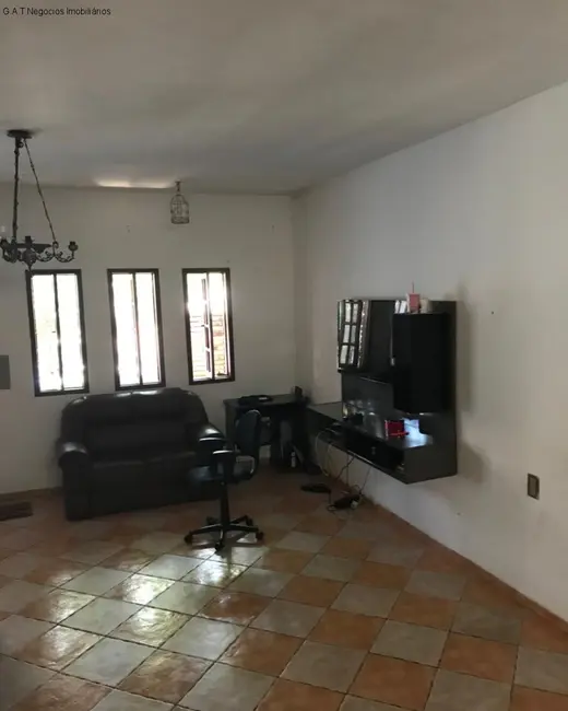 Casa com 3 quartos à venda, 140m2 em Wanel Ville, Sorocaba - SP - imagem 3 Foto 3 de Casa com 3 quartos à venda, 140m2 em Wanel Ville, Sorocaba - SP