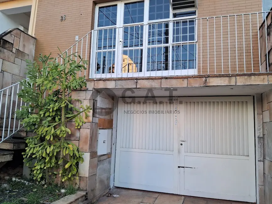 Foto 2 de Casa com 2 quartos para alugar, 90m2 em Jardim Vergueiro, Sorocaba - SP