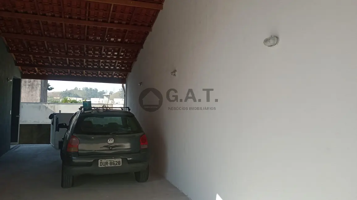 Casa com 3 quartos à venda, 180m2 em Jardim Toledo, Votorantim - SP - imagem 5 Foto 5 de Casa com 3 quartos à venda, 180m2 em Jardim Toledo, Votorantim - SP