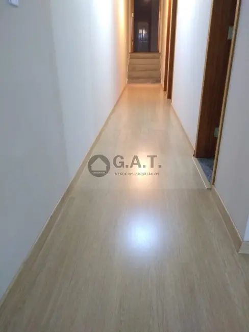 Casa com 3 quartos à venda, 180m2 em Jardim Toledo, Votorantim - SP - imagem 7 Foto 7 de Casa com 3 quartos à venda, 180m2 em Jardim Toledo, Votorantim - SP