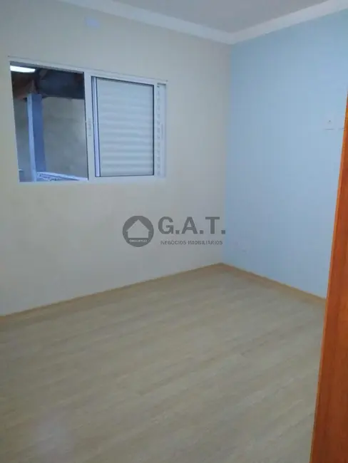 Casa com 3 quartos à venda, 180m2 em Jardim Toledo, Votorantim - SP - imagem 8 Foto 8 de Casa com 3 quartos à venda, 180m2 em Jardim Toledo, Votorantim - SP