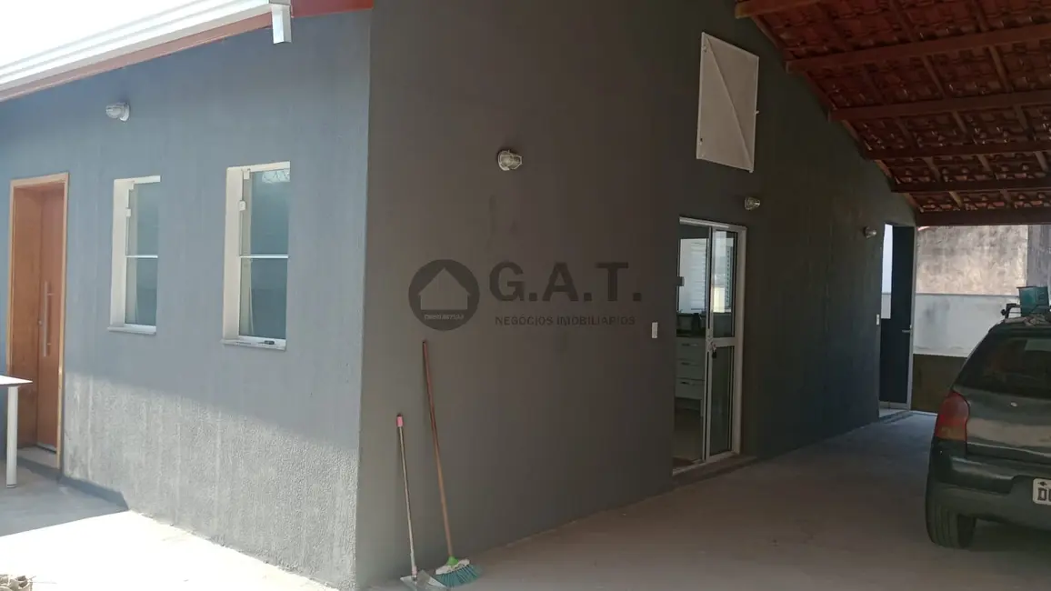 Casa com 3 quartos à venda, 180m2 em Jardim Toledo, Votorantim - SP - imagem 4 Foto 4 de Casa com 3 quartos à venda, 180m2 em Jardim Toledo, Votorantim - SP