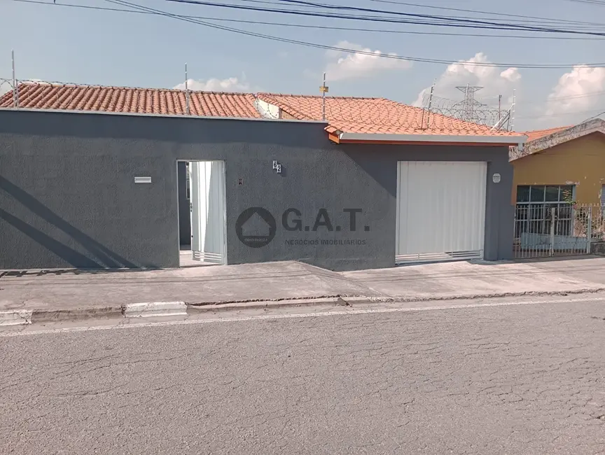 Casa com 3 quartos à venda, 180m2 em Jardim Toledo, Votorantim - SP - imagem 1 Foto 1 de Casa com 3 quartos à venda, 180m2 em Jardim Toledo, Votorantim - SP