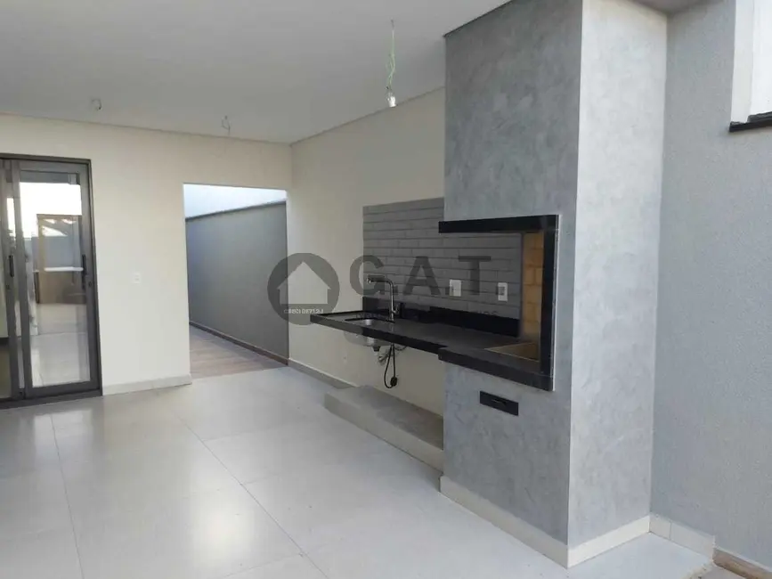 Casa de Condomínio com 3 quartos à venda, 195m2 em Vila Haro, Sorocaba - SP - imagem 3 Foto 3 de Casa de Condomínio com 3 quartos à venda, 195m2 em Vila Haro, Sorocaba - SP