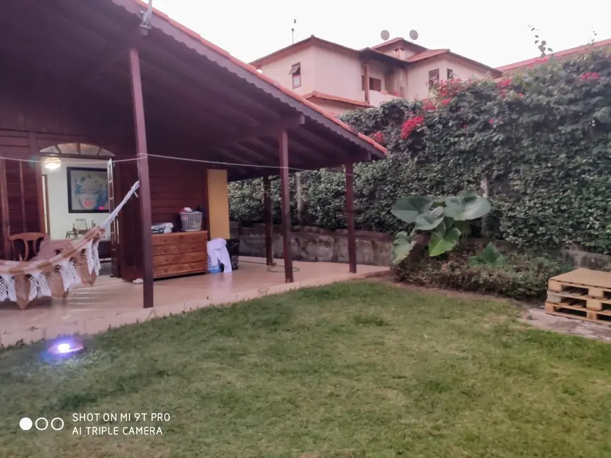 Foto 1 de Casa de Condomínio com 3 quartos à venda, 300m2 em Aracoiaba Da Serra - SP