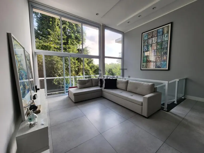 Casa de Condomínio com 3 quartos à venda, 250m2 em Aparecidinha, Sorocaba - SP - imagem 8 Foto 8 de Casa de Condomínio com 3 quartos à venda, 250m2 em Aparecidinha, Sorocaba - SP