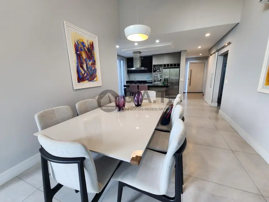 Casa de Condomínio com 3 quartos à venda, 250m2 em Aparecidinha, Sorocaba - SP - imagem 6 Foto 6 de Casa de Condomínio com 3 quartos à venda, 250m2 em Aparecidinha, Sorocaba - SP