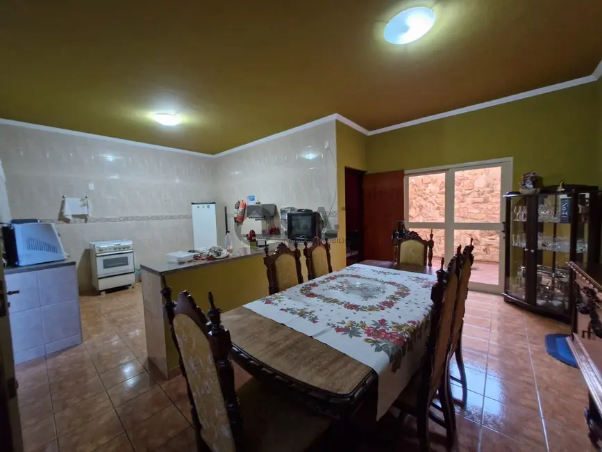 Casa com 3 quartos à venda, 224m2 em Jardim São Carlos, Sorocaba - SP - imagem 8 Foto 8 de Casa com 3 quartos à venda, 224m2 em Jardim São Carlos, Sorocaba - SP