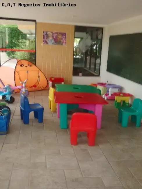 Apartamento com 3 quartos para alugar, 113m2 em Jardim Emília, Sorocaba - SP - imagem 9 Foto 9 de Apartamento com 3 quartos para alugar, 113m2 em Jardim Emília, Sorocaba - SP