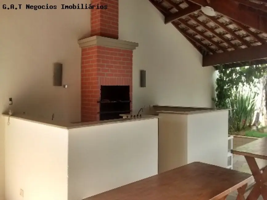 Apartamento com 3 quartos para alugar, 113m2 em Jardim Emília, Sorocaba - SP - imagem 3 Foto 3 de Apartamento com 3 quartos para alugar, 113m2 em Jardim Emília, Sorocaba - SP