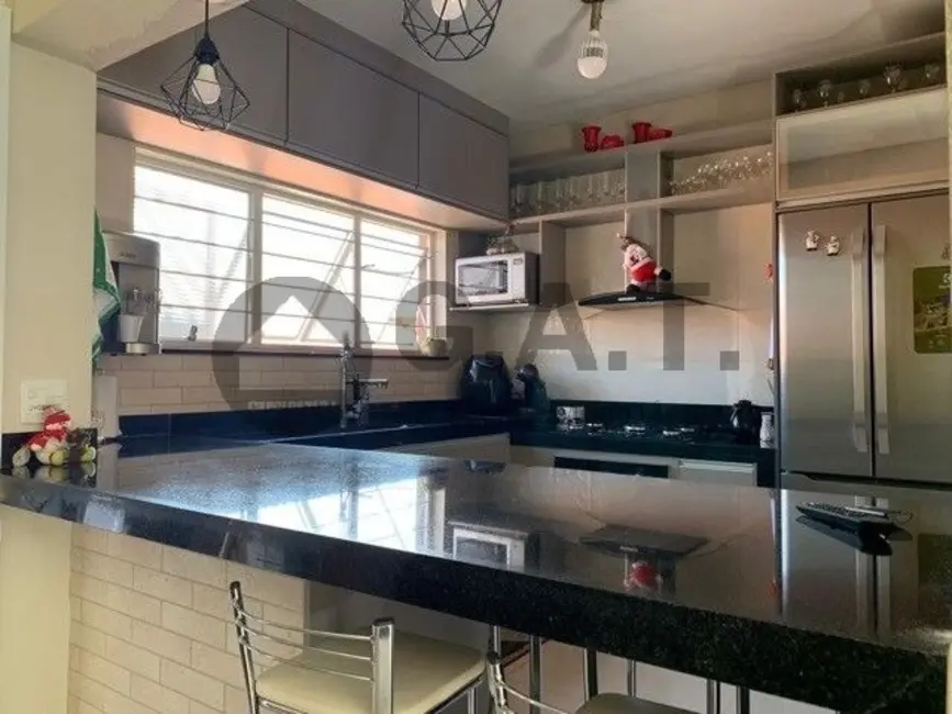 Casa com 3 quartos à venda, 267m2 em Jardim Simus, Sorocaba - SP - imagem 6 Foto 6 de Casa com 3 quartos à venda, 267m2 em Jardim Simus, Sorocaba - SP