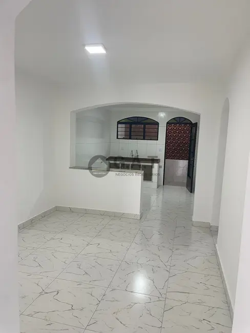 Foto 8 de Casa com 3 quartos para alugar, 165m2 em Jardim Maria Antônia Prado, Sorocaba - SP