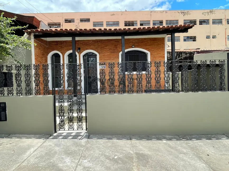 Foto 1 de Casa com 3 quartos para alugar, 165m2 em Jardim Maria Antônia Prado, Sorocaba - SP