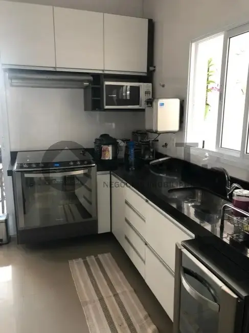 Casa de Condomínio com 3 quartos à venda, 210m2 em Sorocaba - SP - imagem 5 Foto 5 de Casa de Condomínio com 3 quartos à venda, 210m2 em Sorocaba - SP