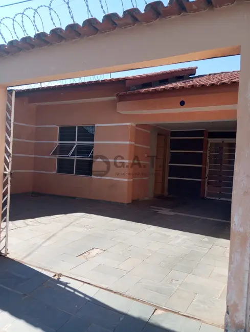 Casa com 2 quartos à venda, 140m2 em Vila Fiori, Sorocaba - SP - imagem 2 Foto 2 de Casa com 2 quartos à venda, 140m2 em Vila Fiori, Sorocaba - SP