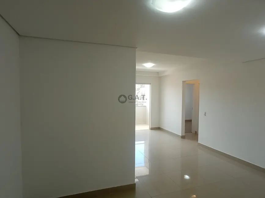 Foto 2 de Apartamento com 2 quartos para alugar, 68m2 em Vila Hortência, Sorocaba - SP