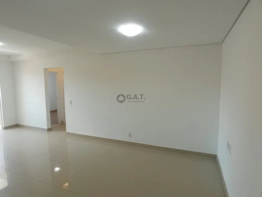 Foto 3 de Apartamento com 2 quartos para alugar, 68m2 em Vila Hortência, Sorocaba - SP