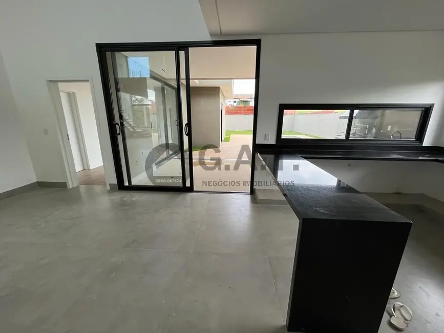 Foto 6 de Casa de Condomínio com 3 quartos à venda, 286m2 em Aracoiaba Da Serra - SP