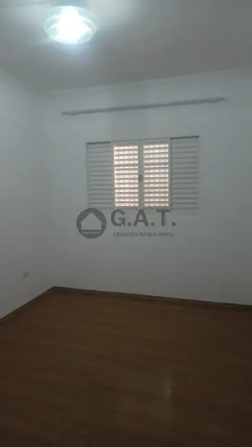 Casa de Condomínio com 3 quartos à venda, 165m2 em Chácaras Reunidas São Jorge, Sorocaba - SP - imagem 7 Foto 7 de Casa de Condomínio com 3 quartos à venda, 165m2 em Chácaras Reunidas São Jorge, Sorocaba - SP
