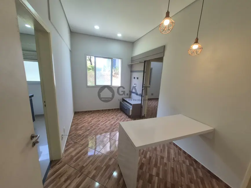 Foto 3 de Apartamento com 2 quartos para alugar, 54m2 em Parque Campolim, Sorocaba - SP