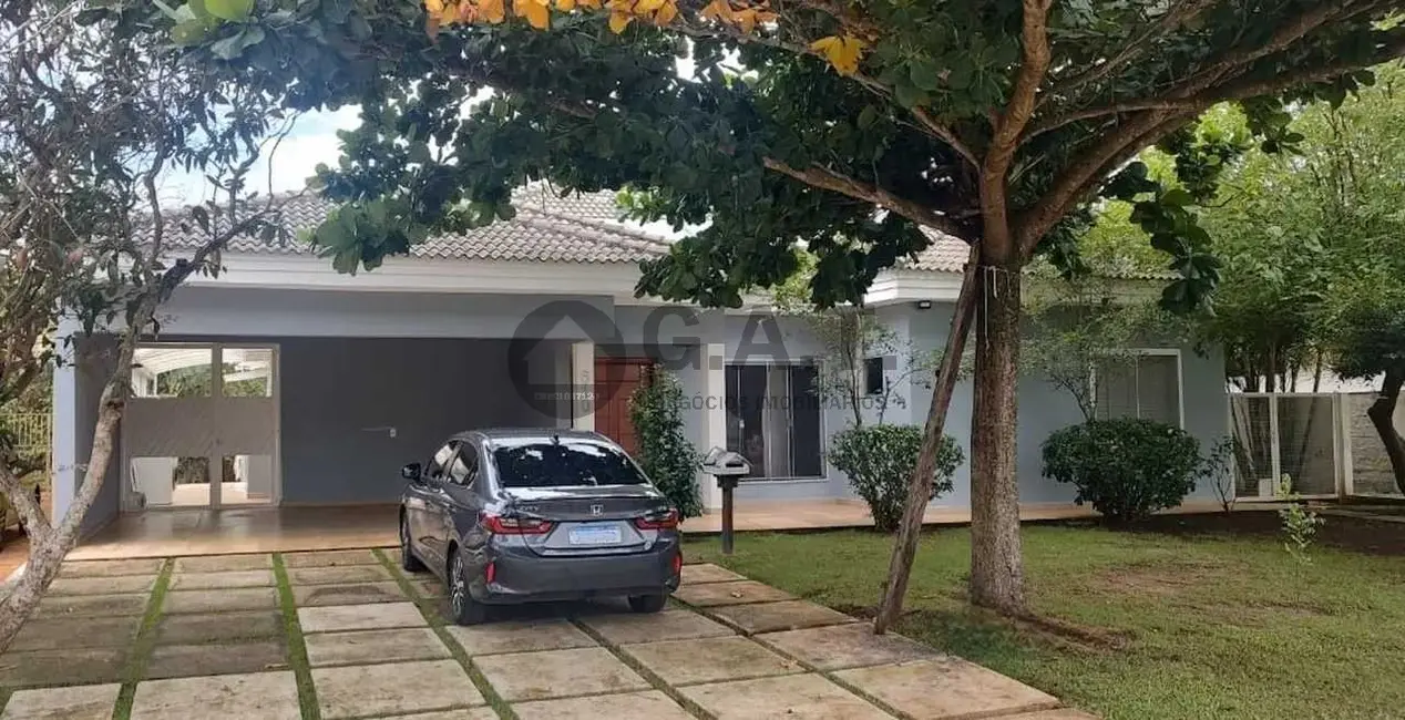 Foto 1 de Casa de Condomínio com 3 quartos à venda, 321m2 em Aracoiaba Da Serra - SP