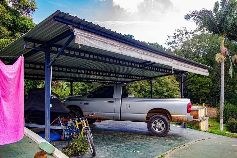 Chácara com 2 quartos à venda, 446m2 em Aparecidinha, Sorocaba - SP - imagem 5 Foto 5 de Chácara com 2 quartos à venda, 446m2 em Aparecidinha, Sorocaba - SP