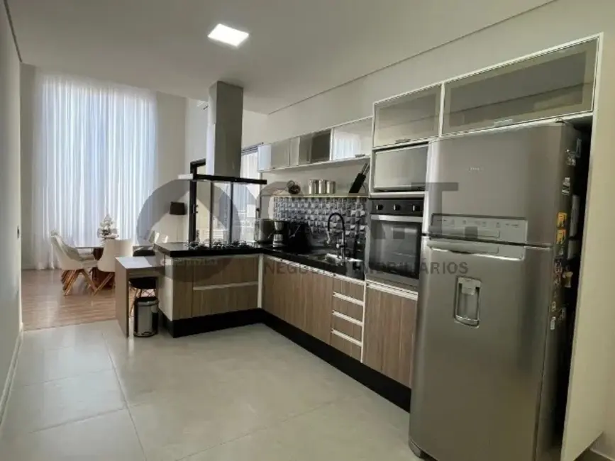 Casa de Condomínio com 3 quartos à venda, 190m2 em Sorocaba - SP - imagem 6 Foto 6 de Casa de Condomínio com 3 quartos à venda, 190m2 em Sorocaba - SP