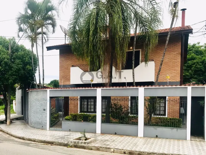 Casa com 3 quartos à venda, 234m2 em Vila Trujillo, Sorocaba - SP - imagem 3 Foto 3 de Casa com 3 quartos à venda, 234m2 em Vila Trujillo, Sorocaba - SP