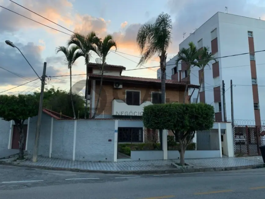 Casa com 3 quartos à venda, 234m2 em Vila Trujillo, Sorocaba - SP - imagem 5 Foto 5 de Casa com 3 quartos à venda, 234m2 em Vila Trujillo, Sorocaba - SP