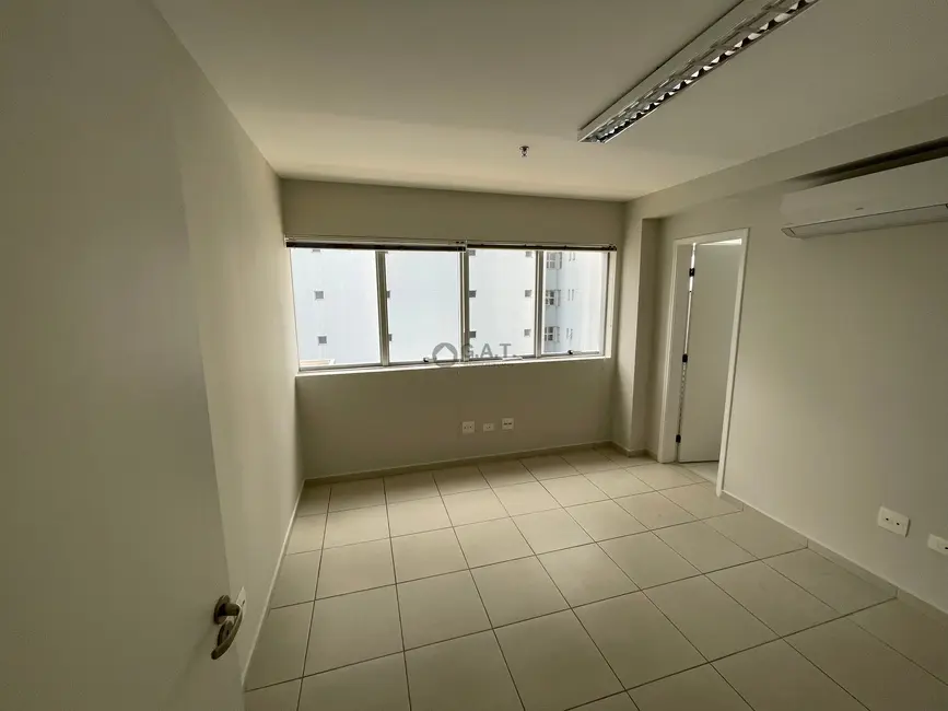 Foto 2 de Sala Comercial para alugar, 55m2 em Parque Campolim, Sorocaba - SP