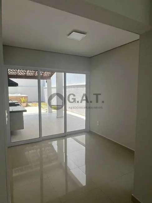 Casa de Condomínio com 3 quartos à venda, 170m2 em Sorocaba - SP - imagem 5 Foto 5 de Casa de Condomínio com 3 quartos à venda, 170m2 em Sorocaba - SP