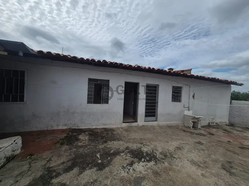 Foto 2 de Casa com 2 quartos para alugar, 78m2 em Vila Assis, Sorocaba - SP