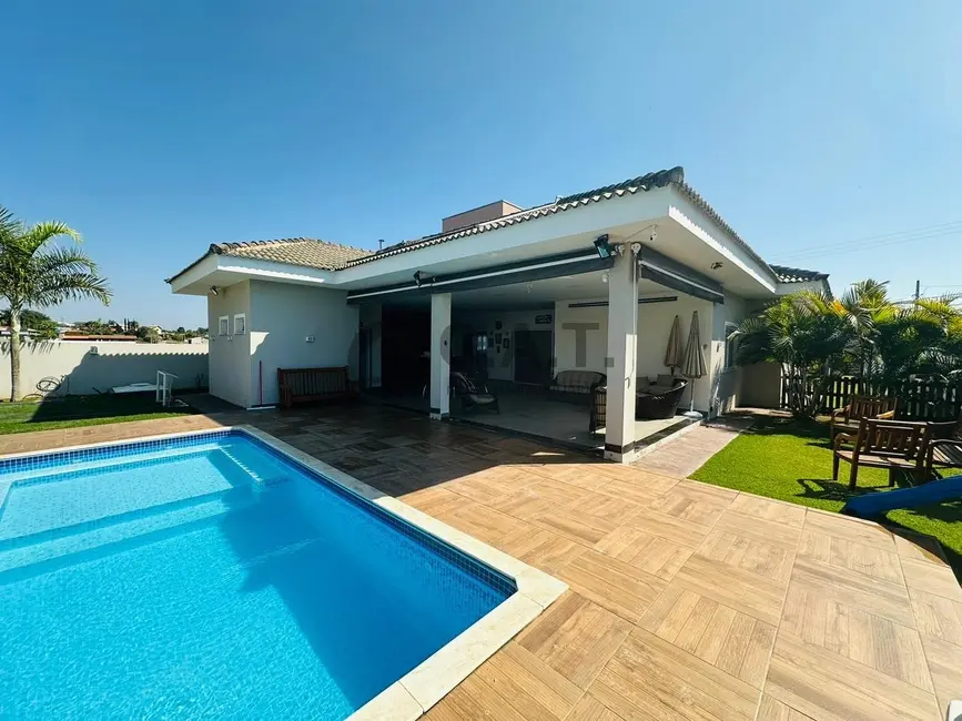 Foto 9 de Casa de Condomínio com 3 quartos à venda, 280m2 em Aracoiaba Da Serra - SP