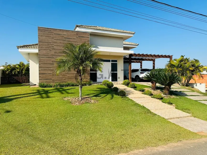 Casa de Condomínio com 3 quartos à venda, 280m2 em Aracoiaba Da Serra - SP - imagem 2 Foto 2 de Casa de Condomínio com 3 quartos à venda, 280m2 em Aracoiaba Da Serra - SP